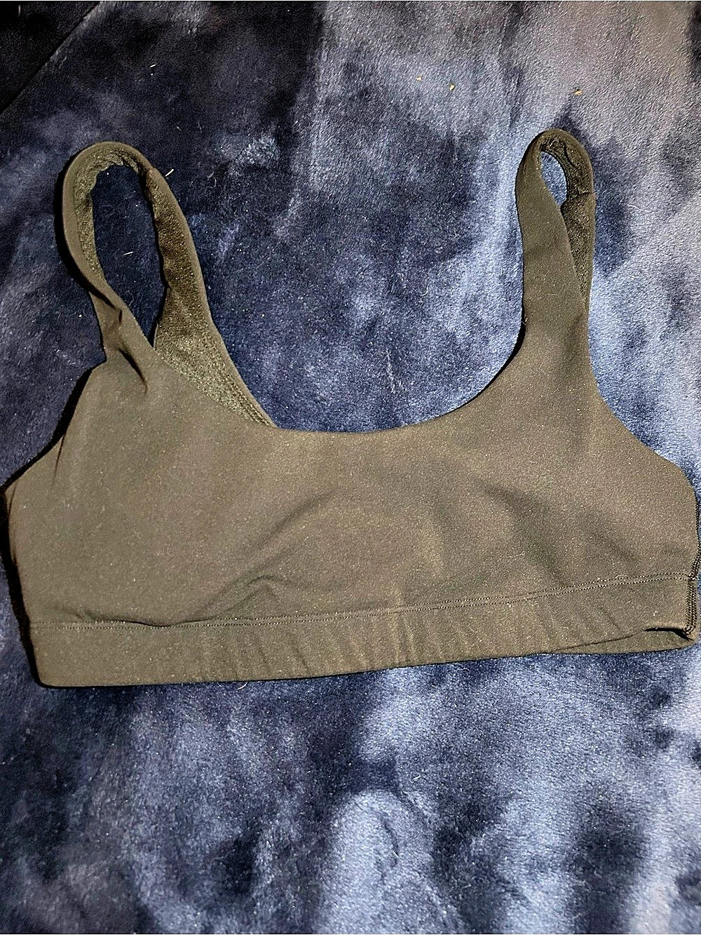 Vuori Black Sports Bra small